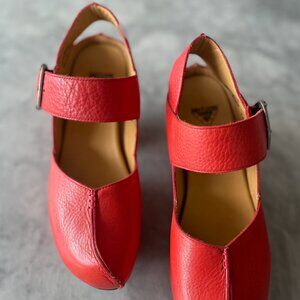 Fluevog Leader Platform Mary Jane Heels